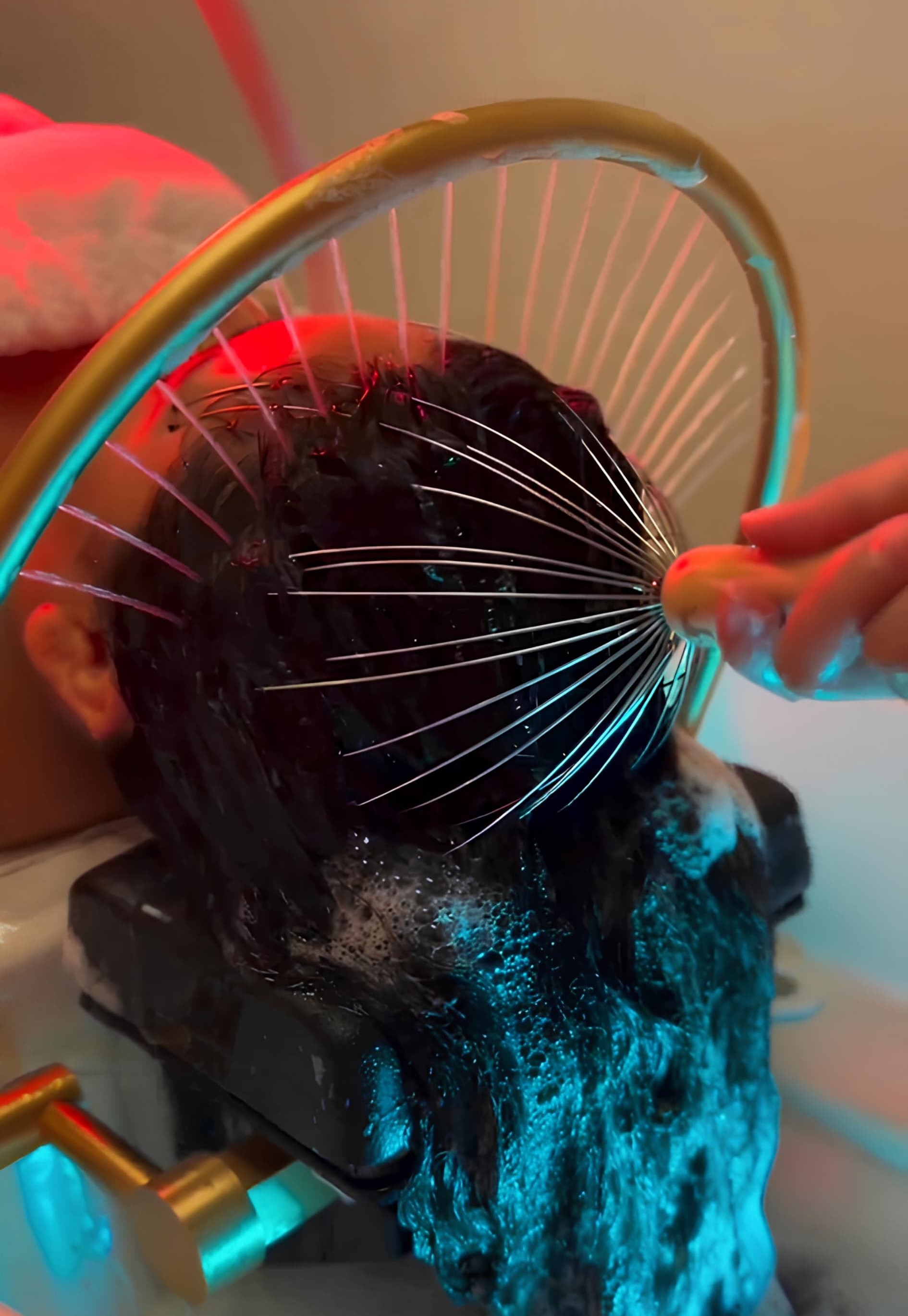 VAMA Head and Hair Therapy